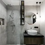 Stylish Apartment, Loft Number 7 With Office Space And Free Private Parking *