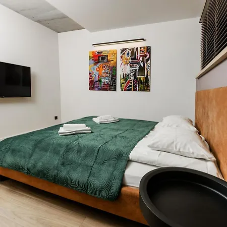 Stylish Apartment, Loft Number 7 With Office Space And Free Private Parking Apartment *