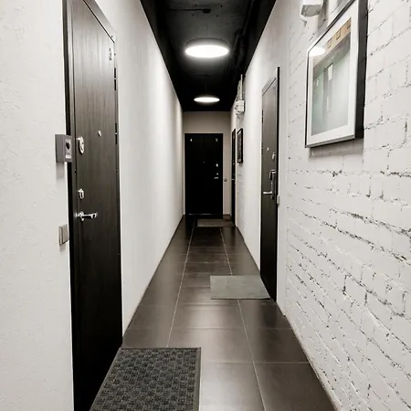 Stylish Apartment, Loft Number 7 With Office Space And Free Private Parking